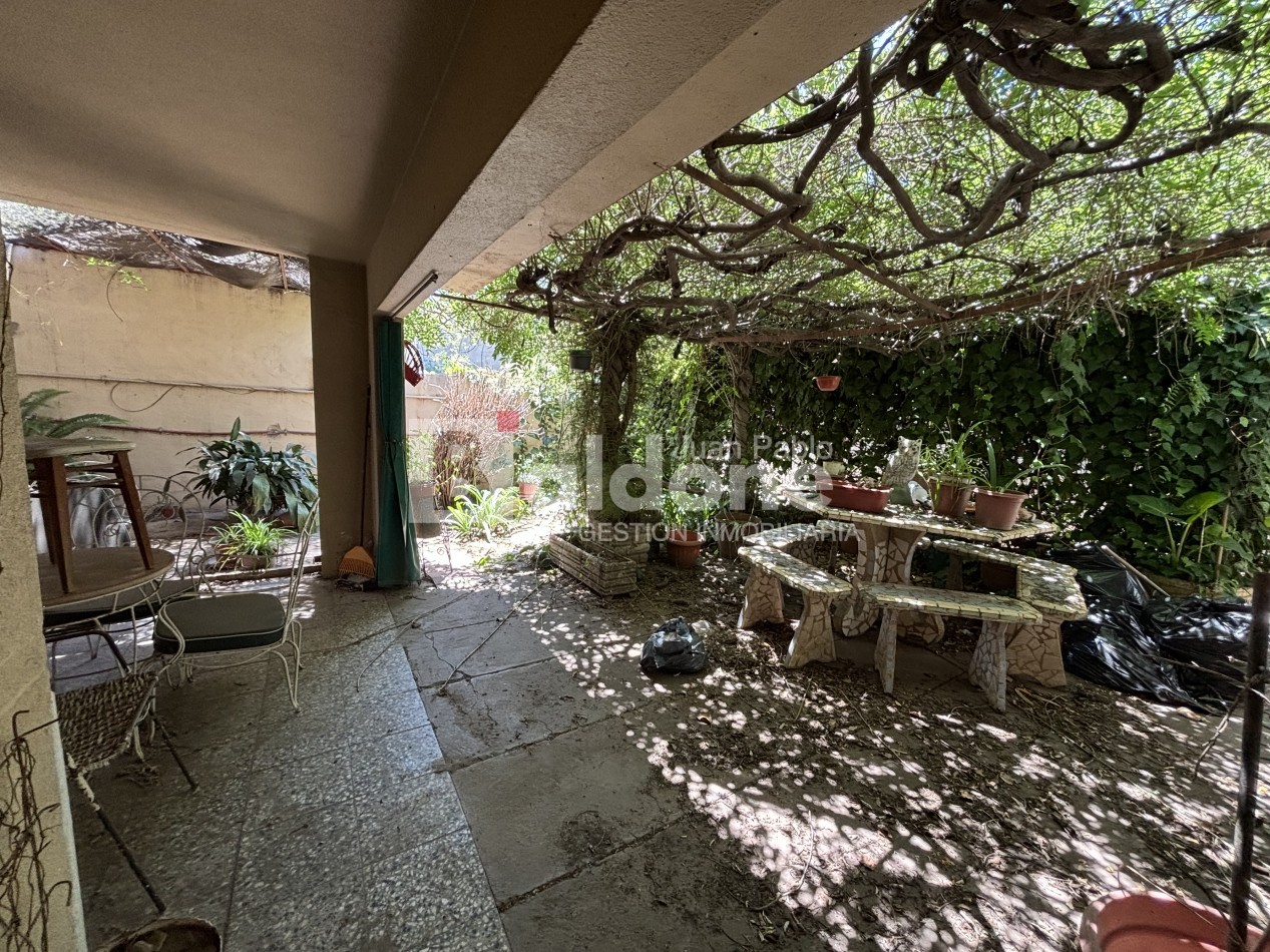 ALQUILER - CASA CALLE 102 E/ 15 Y 17 - GRAL. PICO