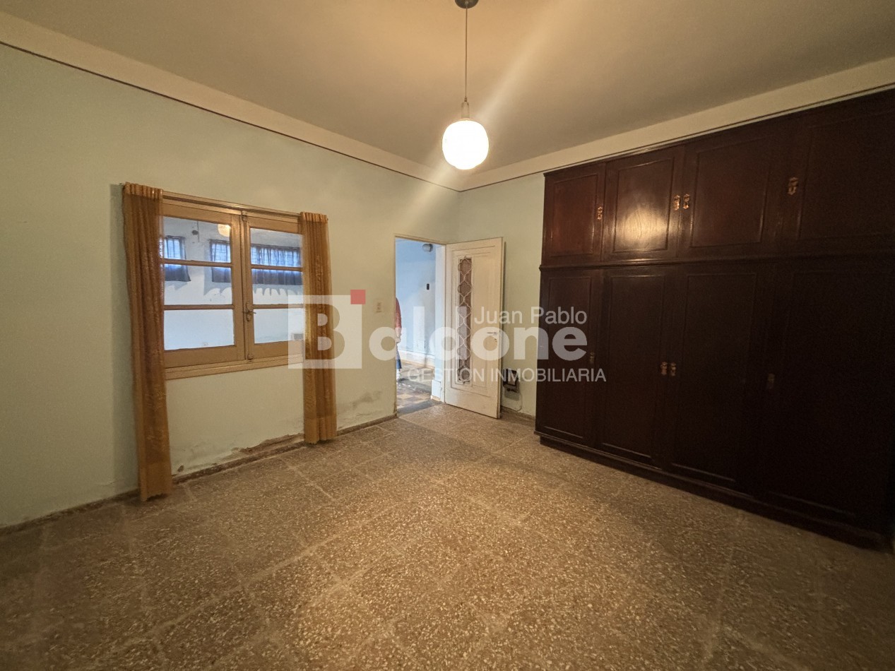 EN VENTA CASA + LOCAL COMERCIAL - CALLE 26 E/ 1 Y 3 - GRAL. PICO - LA PAMPA
