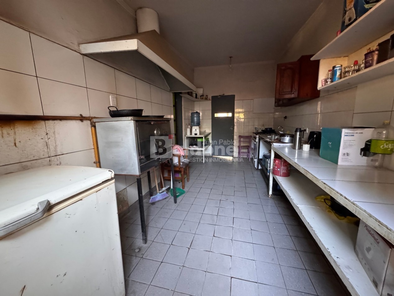 EN VENTA - CASA + LOCAL COMERCIAL - CALLE 2 E/ 101 Y 103 - GRAL. PICO