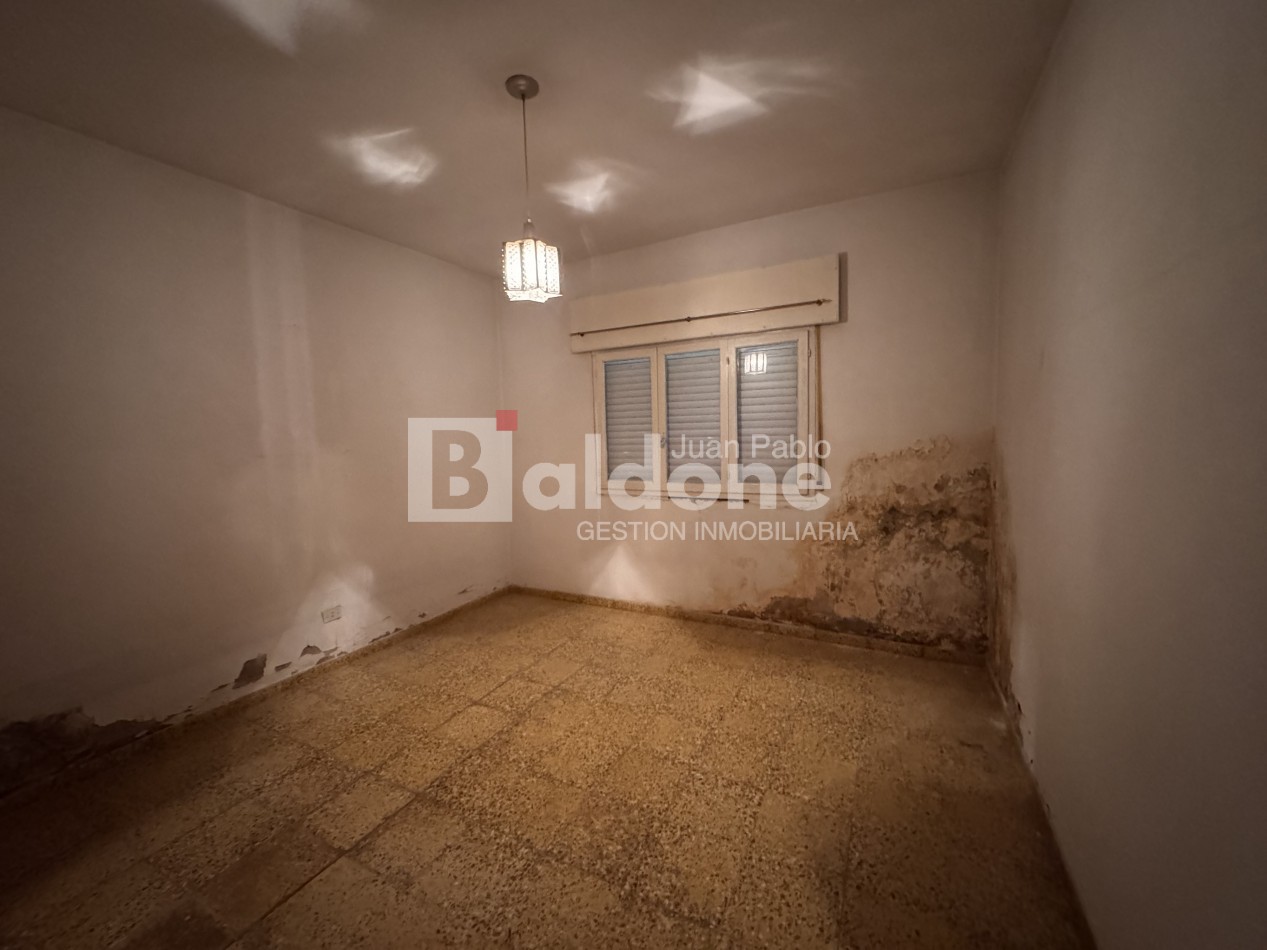 EN VENTA - CASA CALLE 7 E/ 6 Y 4 - GRAL. PICO - LA PAMPA