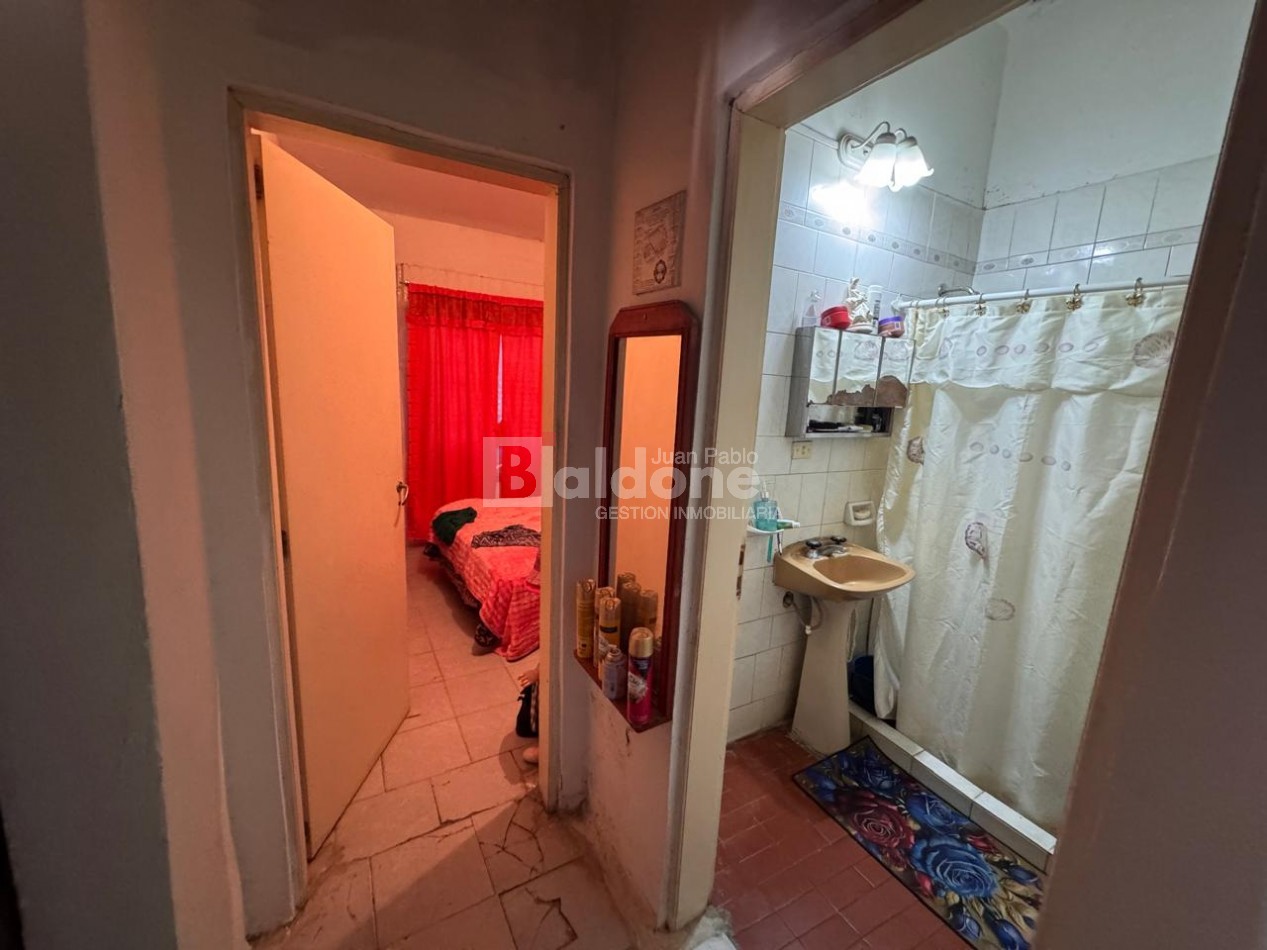 EN VENTA - CASA CALLE 102 E/ 33 Y 35 - GRAL. PICO - LA PAMPA