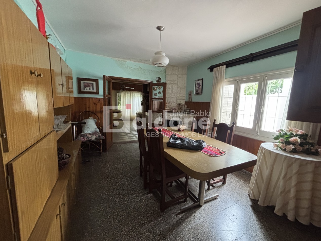 ALQUILER - CASA CALLE 102 E/ 15 Y 17 - GRAL. PICO