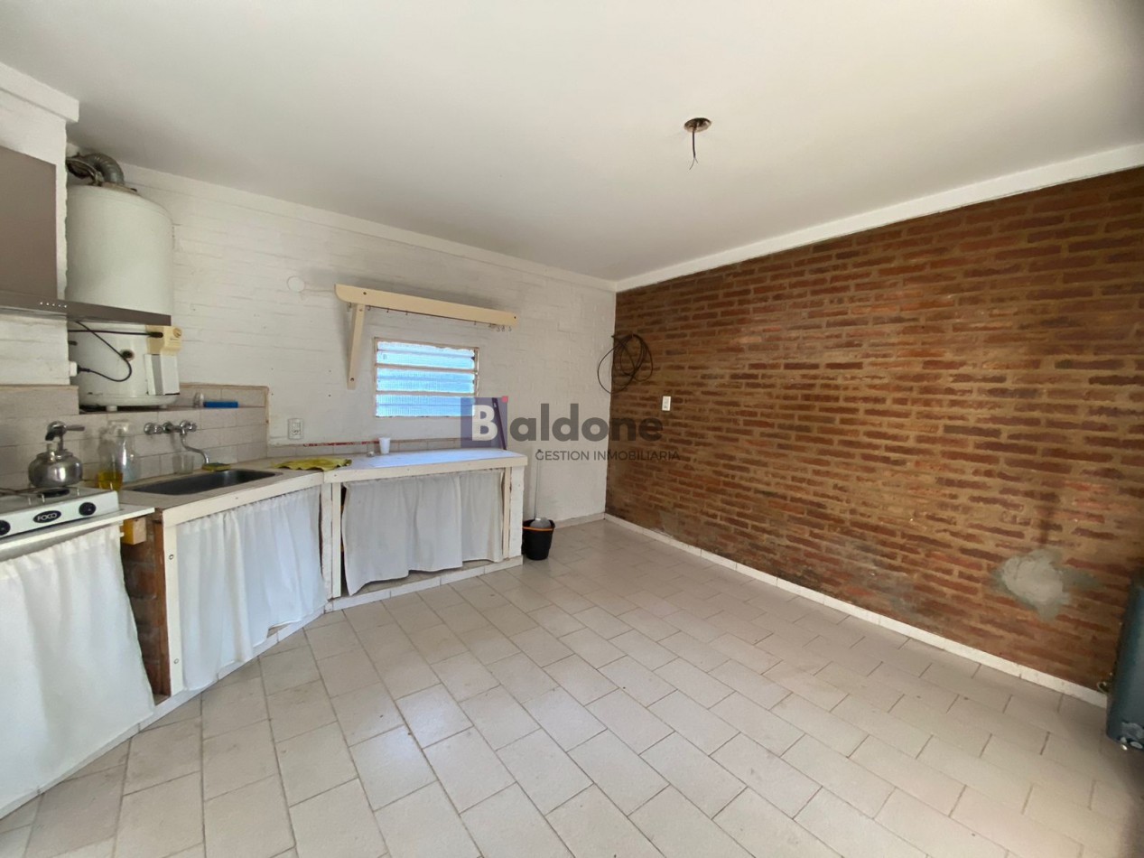 CASA EN VENTA - OPORTUNIDAD EN BARRIO EXCLUSIVO - TOAY LA PAMPA 