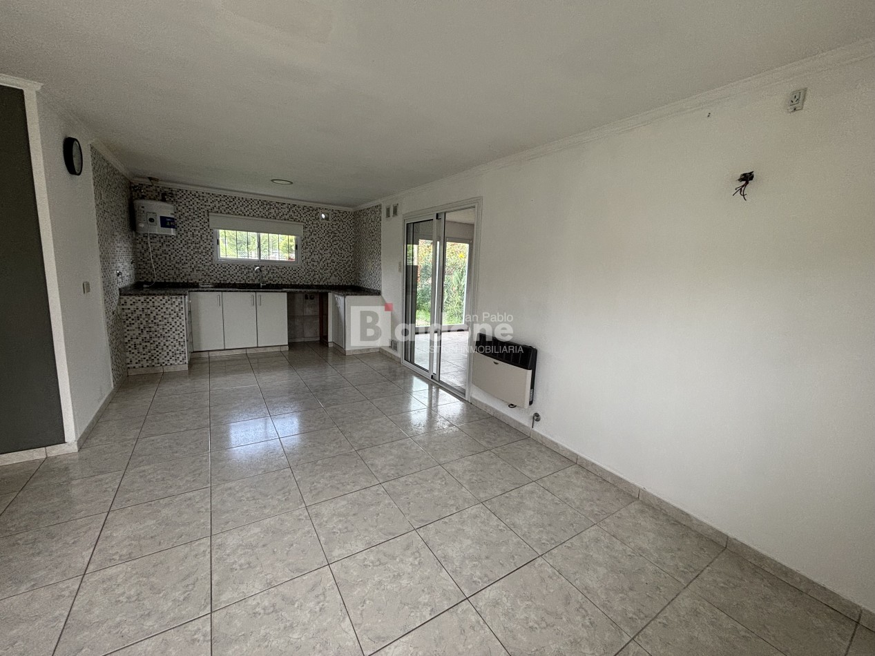 EXCELENTE CASA EN ALQUILER EN SPELUZZI