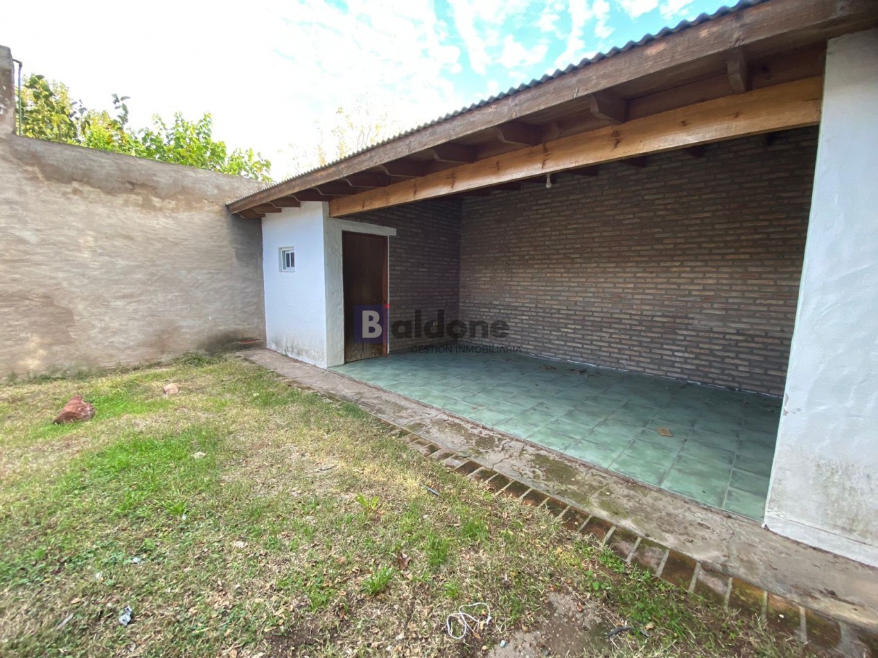 CASA EN VENTA - OPORTUNIDAD EN BARRIO EXCLUSIVO - TOAY LA PAMPA 