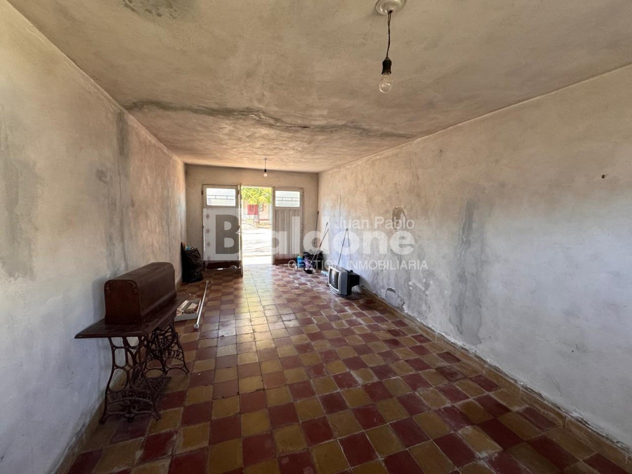 EN VENTA - CASA CALLE 7 E/ 6 Y 4 - GRAL. PICO - LA PAMPA