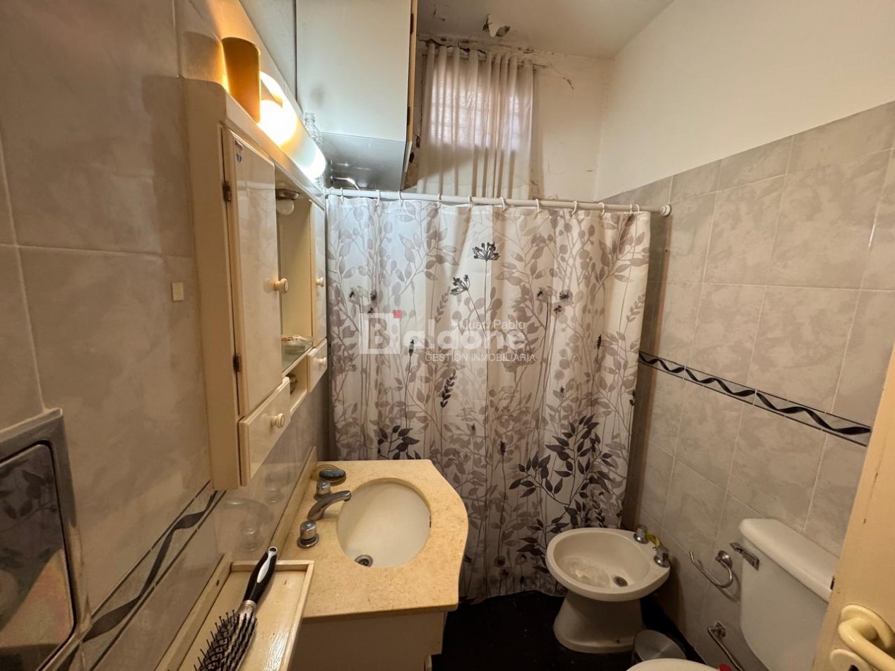 EN VENTA - CASA EN ESQUINA . CALLE 3 ESQ. 12 - GRAL. PICO - LA PAMPA