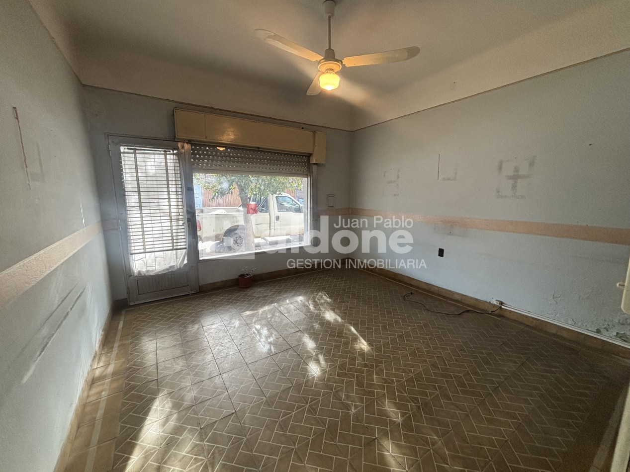 EN VENTA CASA + LOCAL COMERCIAL - CALLE 26 E/ 1 Y 3 - GRAL. PICO - LA PAMPA