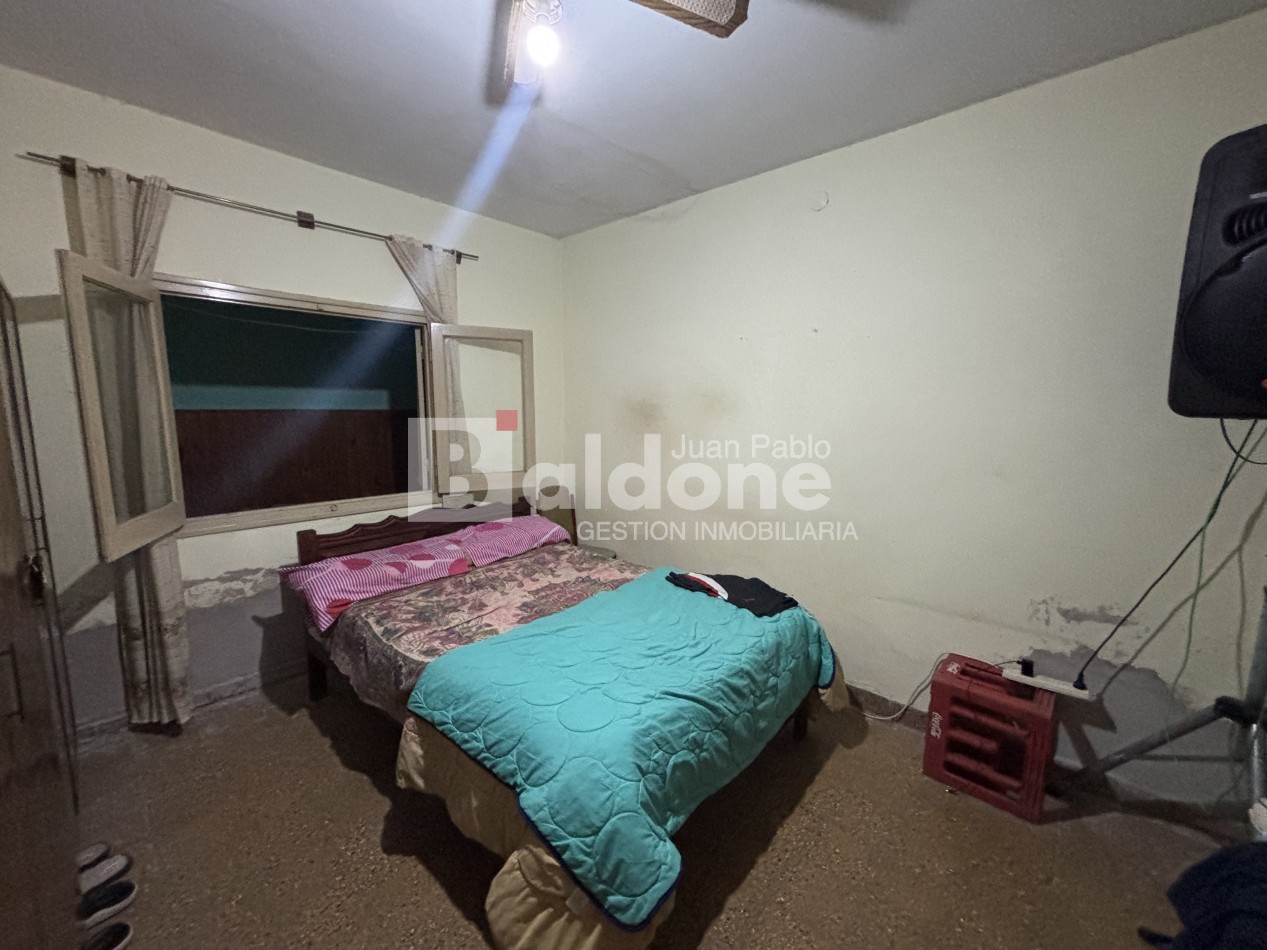 EN VENTA - CASA + TALLER - CALLE 25 ESQ. 2 - GRAL. PICO - LA PAMPA