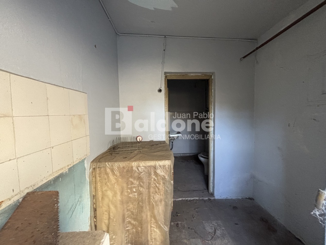 EN VENTA CASA + LOCAL COMERCIAL - CALLE 26 E/ 1 Y 3 - GRAL. PICO - LA PAMPA