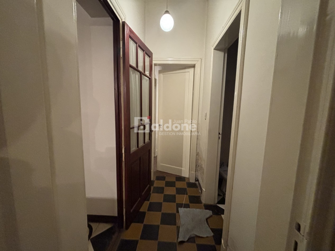 ALQUILER - CASA CALLE 22 E/ 9 Y 11 - GRAL. PICO