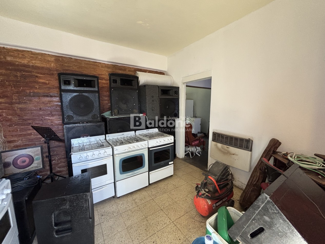 EN VENTA CASA EN CALLE 6 E/ 25 Y 27 - GRAL. PICO 