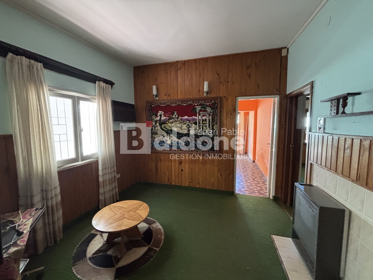 ALQUILER - CASA CALLE 102 E/ 15 Y 17 - GRAL. PICO