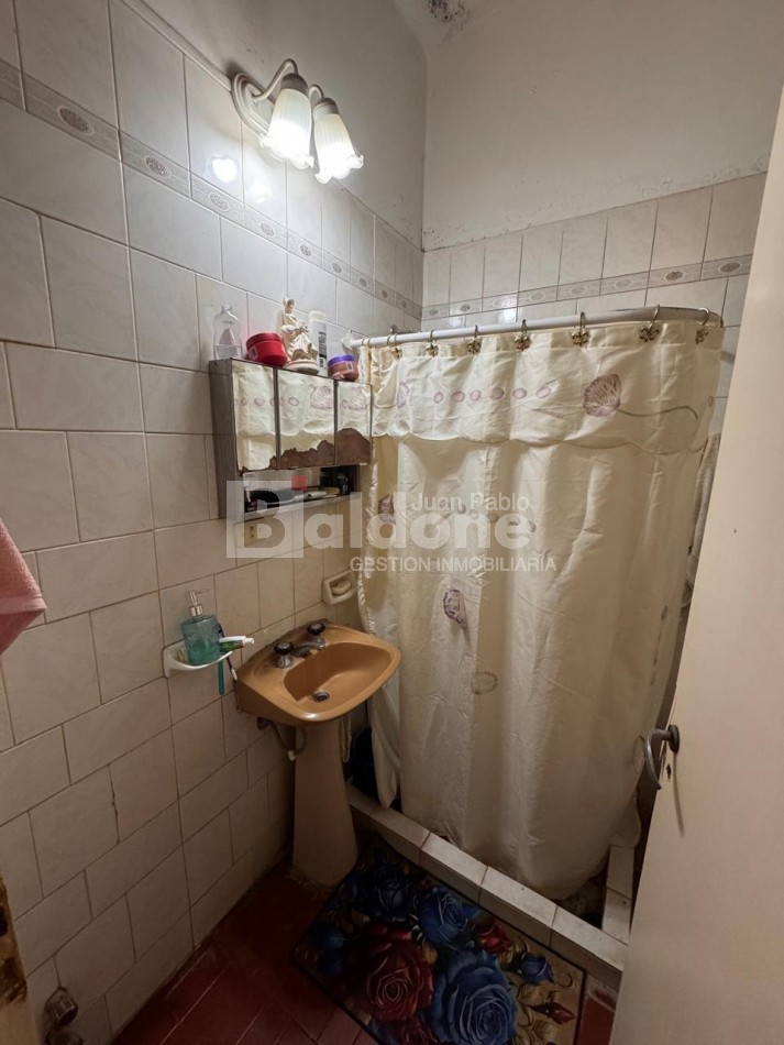 EN VENTA - CASA CALLE 102 E/ 33 Y 35 - GRAL. PICO - LA PAMPA