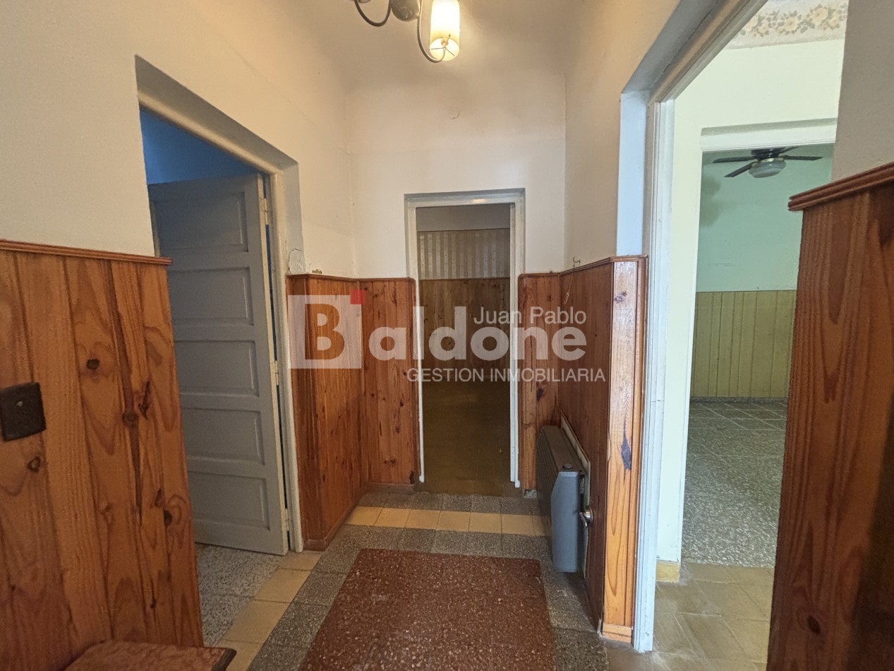 EN VENTA CASA + LOCAL COMERCIAL - CALLE 26 E/ 1 Y 3 - GRAL. PICO - LA PAMPA