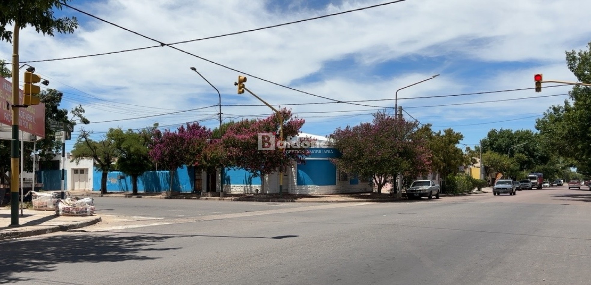 EN VENTA - CASA + TALLER - CALLE 25 ESQ. 2 - GRAL. PICO - LA PAMPA