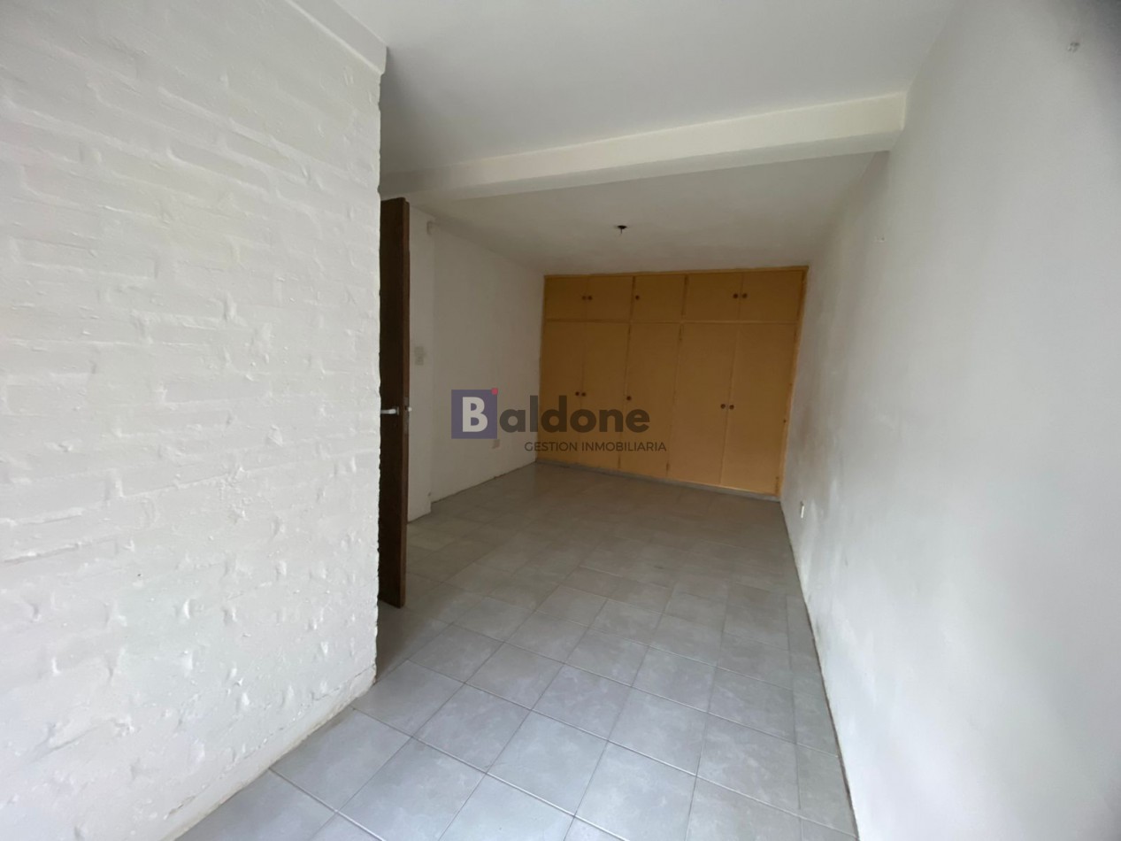 CASA EN VENTA - OPORTUNIDAD EN BARRIO EXCLUSIVO - TOAY LA PAMPA 