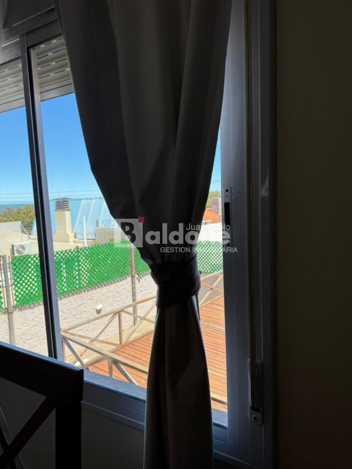 EN VENTA - DEPARTAMENTO FRENTE AL MAR - MONTE HERMOSO