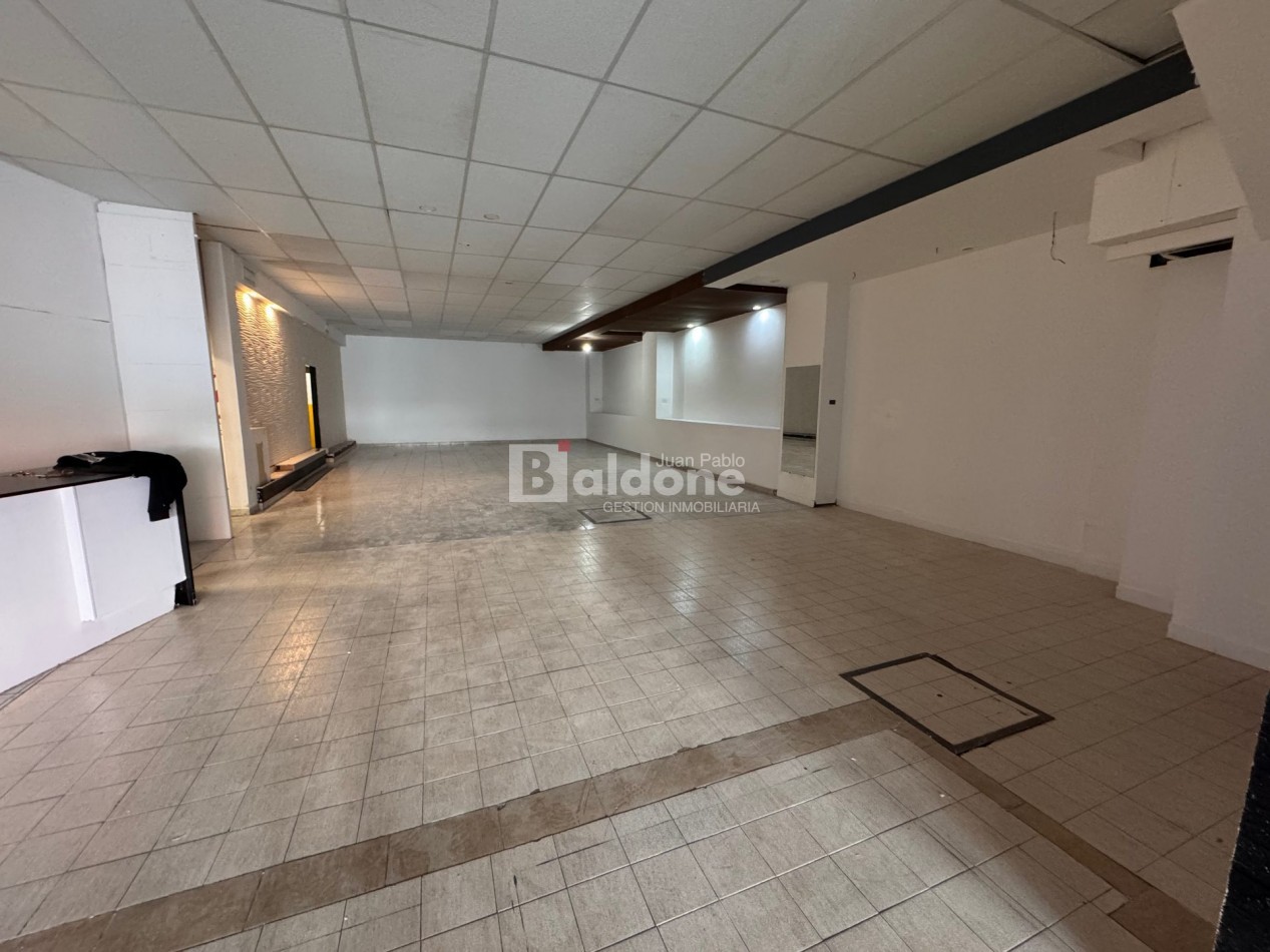 ALQUILER - LOCAL COMERCIAL CENTRICO - CALLE 20 E/ 13 Y 15 - GRAL. PICO - LA PAMPA