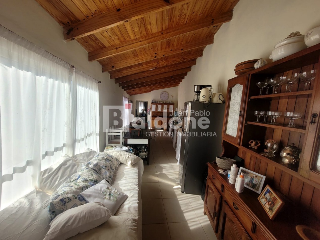 EN VENTA - GALPON + DPTO. -CALLE 101 OESTE E/ 112 Y 114 GRAL. PICO - LA PAMPA