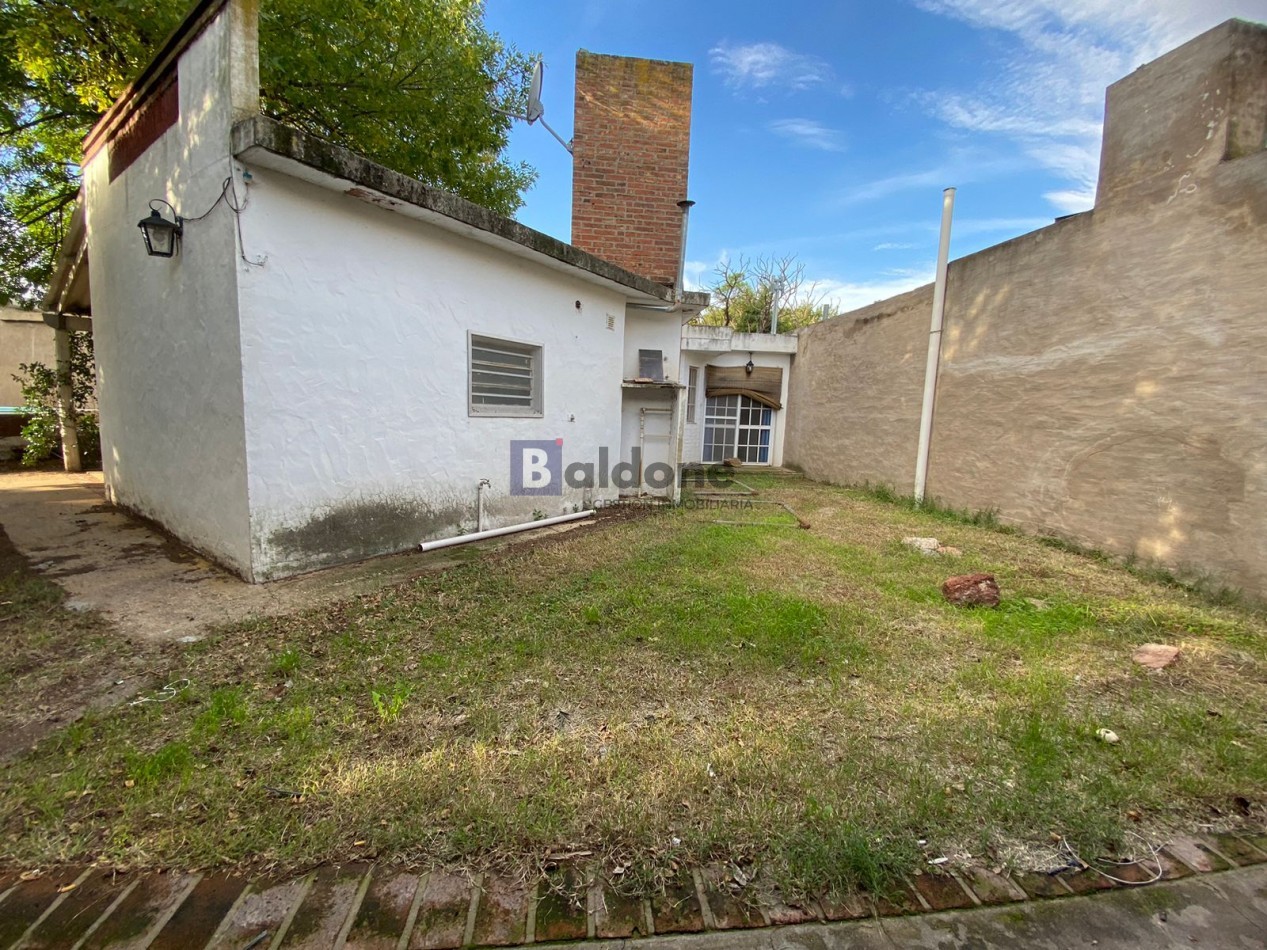 CASA EN VENTA - OPORTUNIDAD EN BARRIO EXCLUSIVO - TOAY LA PAMPA 