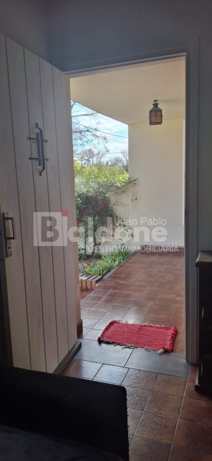CASA EN VENTA - CALLE 25 E/ AVDA Y 16 - GRAL. PICO - LA PAMPA