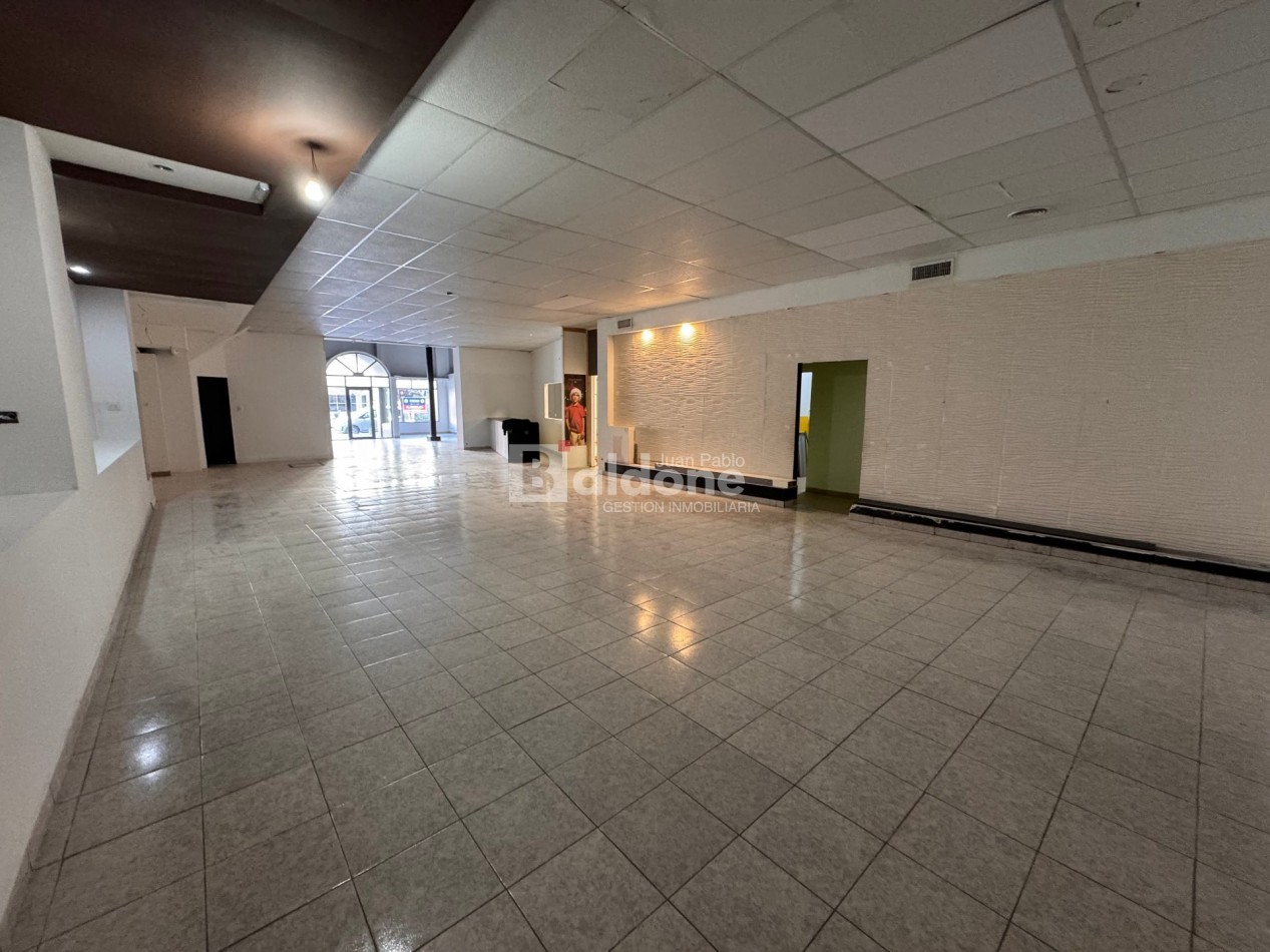 ALQUILER - LOCAL COMERCIAL CENTRICO - CALLE 20 E/ 13 Y 15 - GRAL. PICO - LA PAMPA