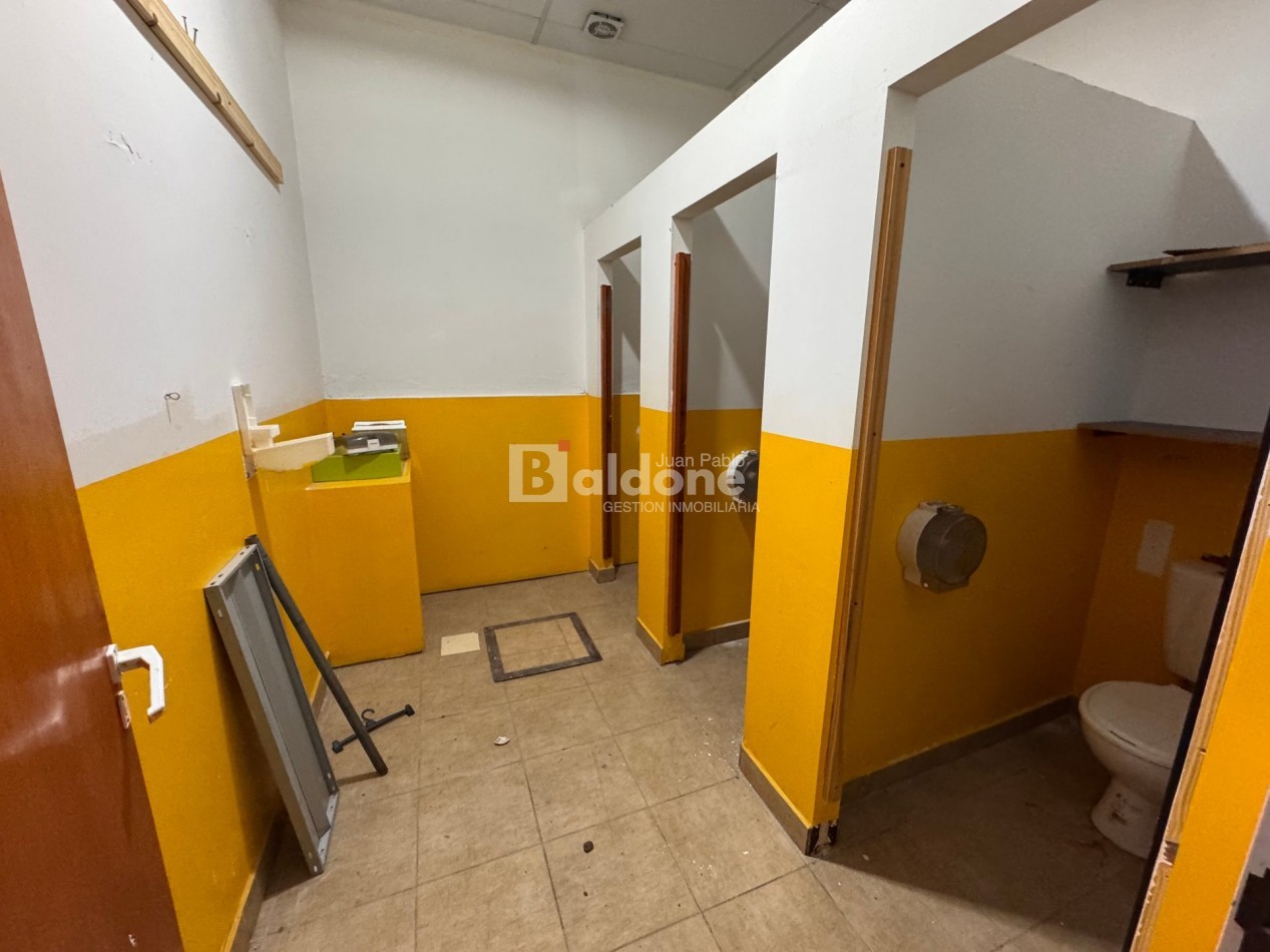 ALQUILER - LOCAL COMERCIAL CENTRICO - CALLE 20 E/ 13 Y 15 - GRAL. PICO - LA PAMPA