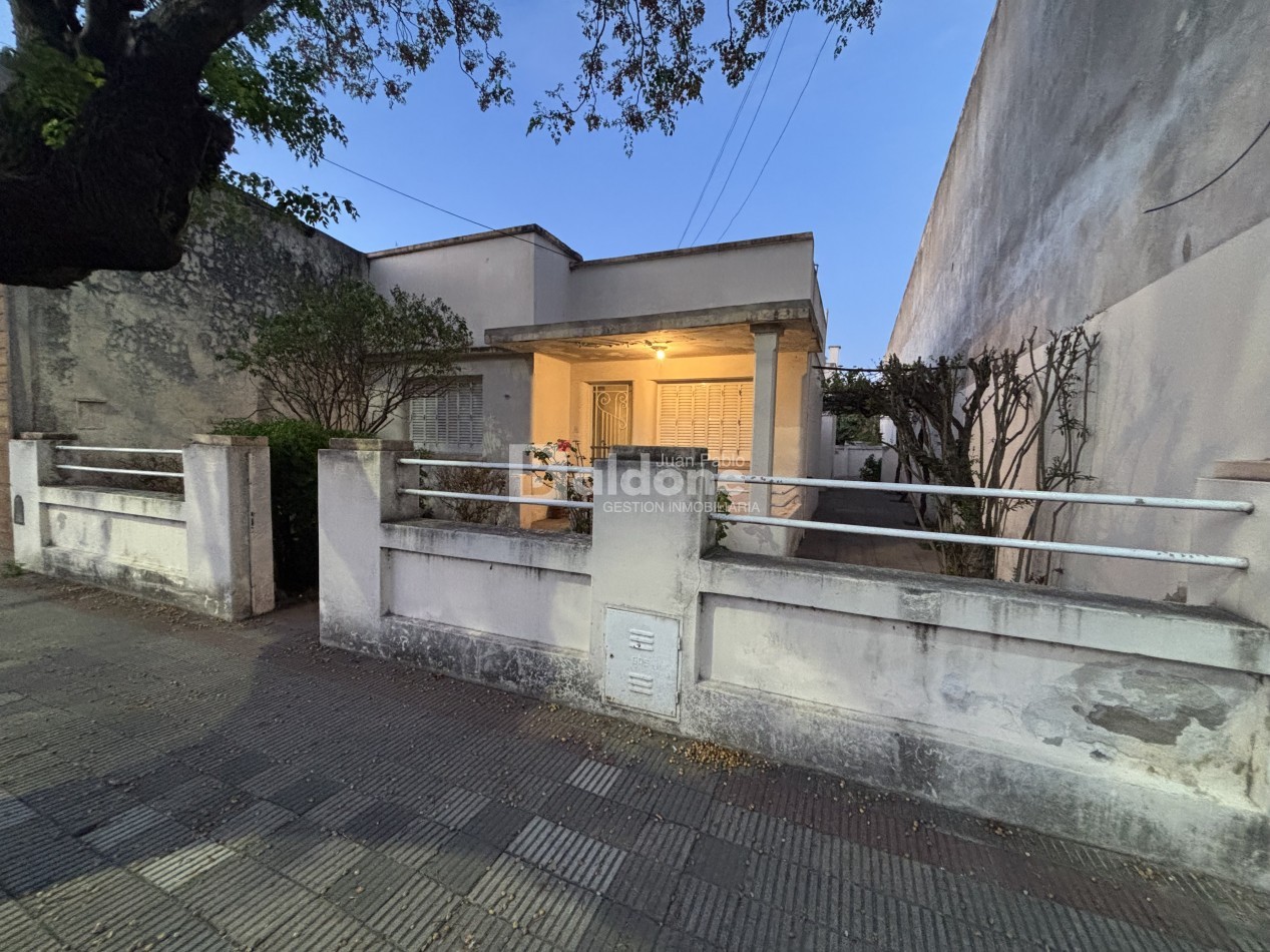 ALQUILER - CASA CALLE 22 E/ 9 Y 11 - GRAL. PICO