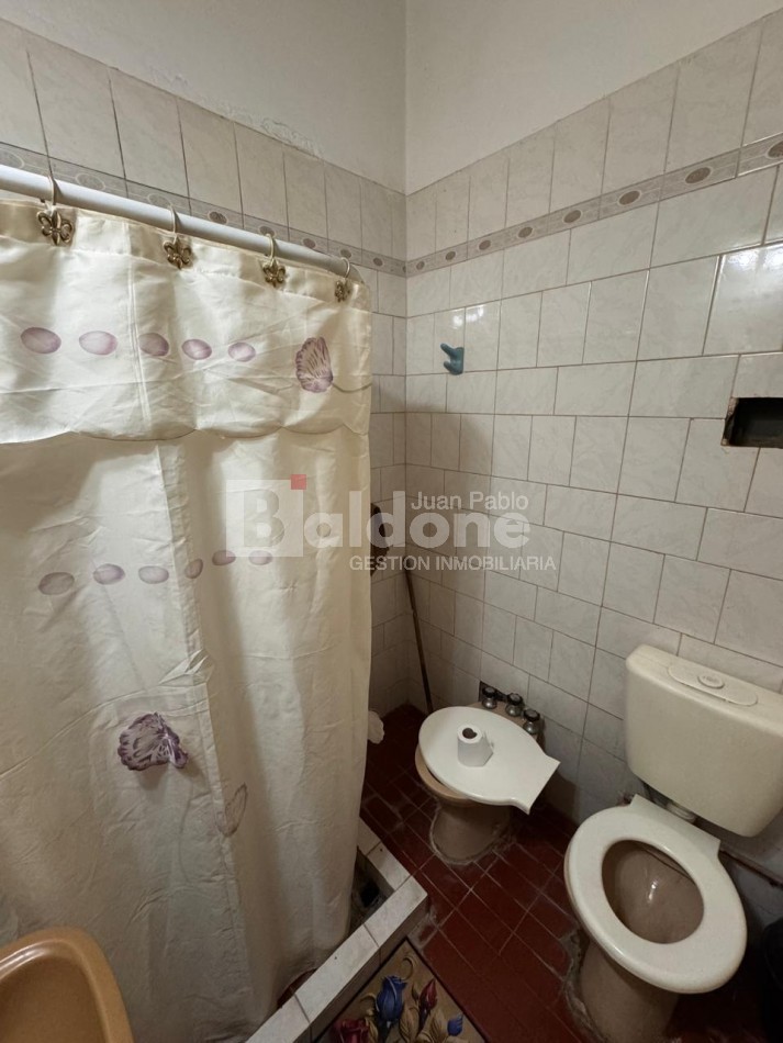 EN VENTA - CASA CALLE 102 E/ 33 Y 35 - GRAL. PICO - LA PAMPA