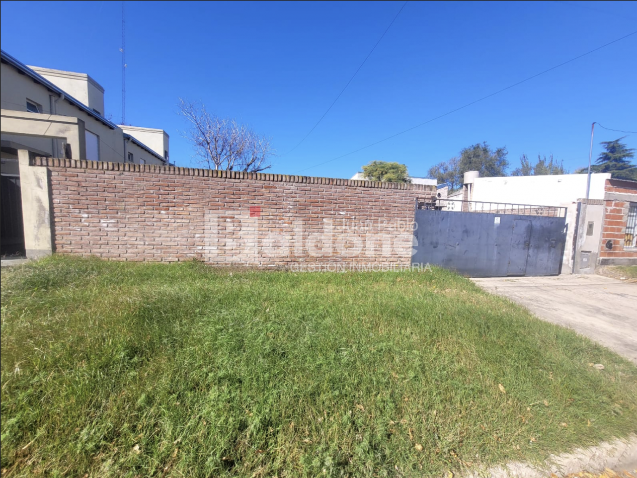 EN VENTA - GALPON + DPTO. -CALLE 101 OESTE E/ 112 Y 114 GRAL. PICO - LA PAMPA