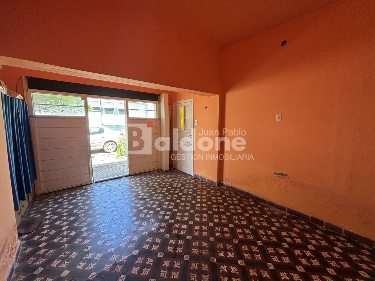 ALQUILER - CASA CALLE 102 E/ 15 Y 17 - GRAL. PICO