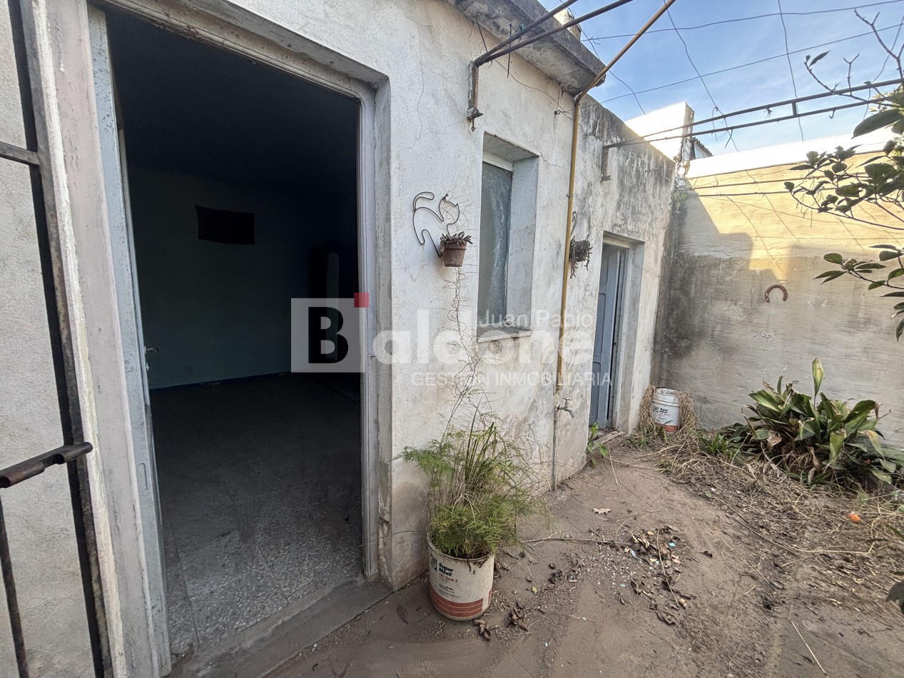 EN VENTA CASA + LOCAL COMERCIAL - CALLE 26 E/ 1 Y 3 - GRAL. PICO - LA PAMPA