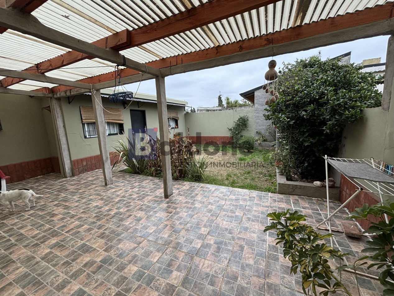 EN VENTA - CASA + DEPARTAMENTO - CALLE 27 - GRAL. PICO