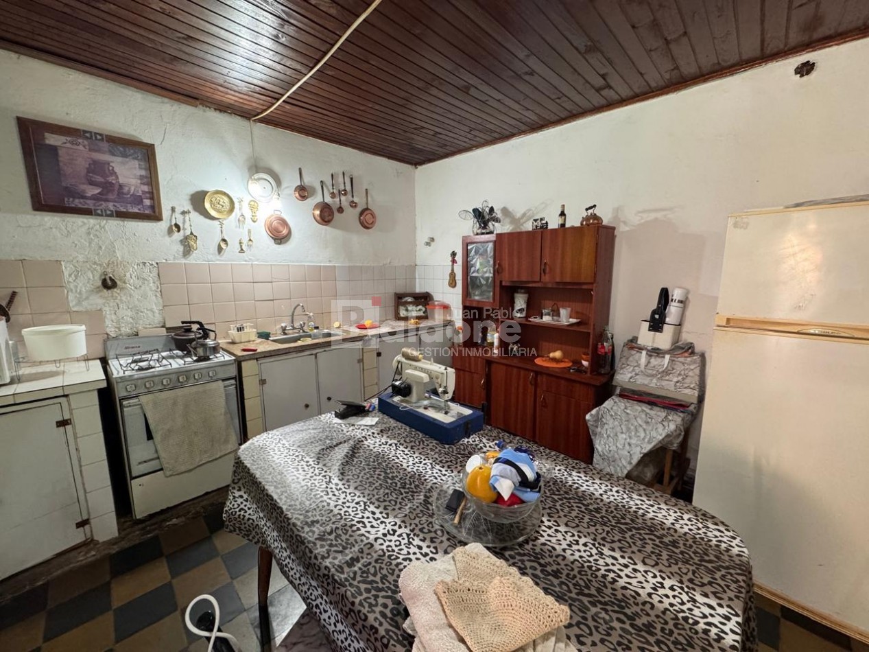 EN VENTA - CASA CALLE 102 E/ 33 Y 35 - GRAL. PICO - LA PAMPA