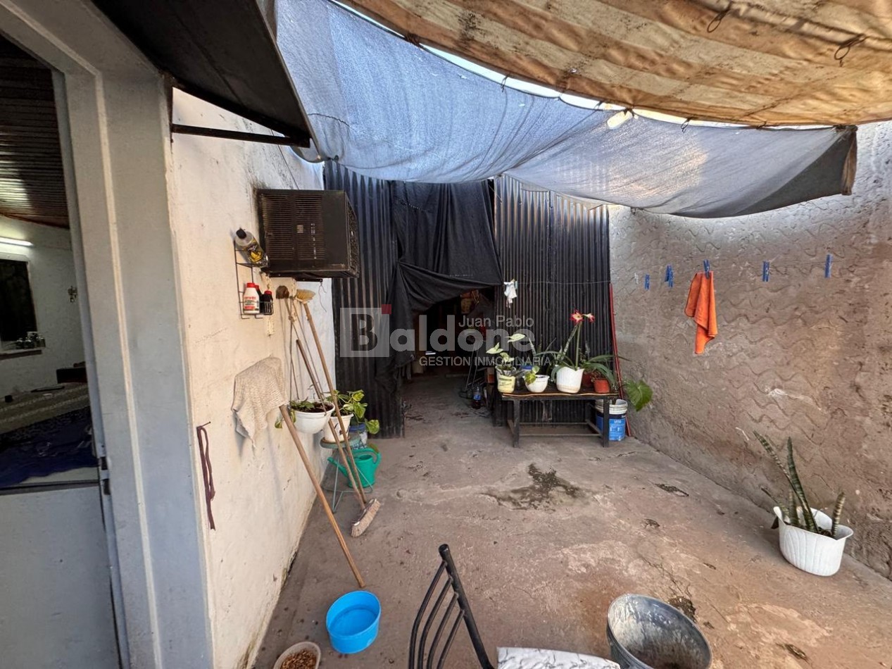 EN VENTA - CASA CALLE 102 E/ 33 Y 35 - GRAL. PICO - LA PAMPA