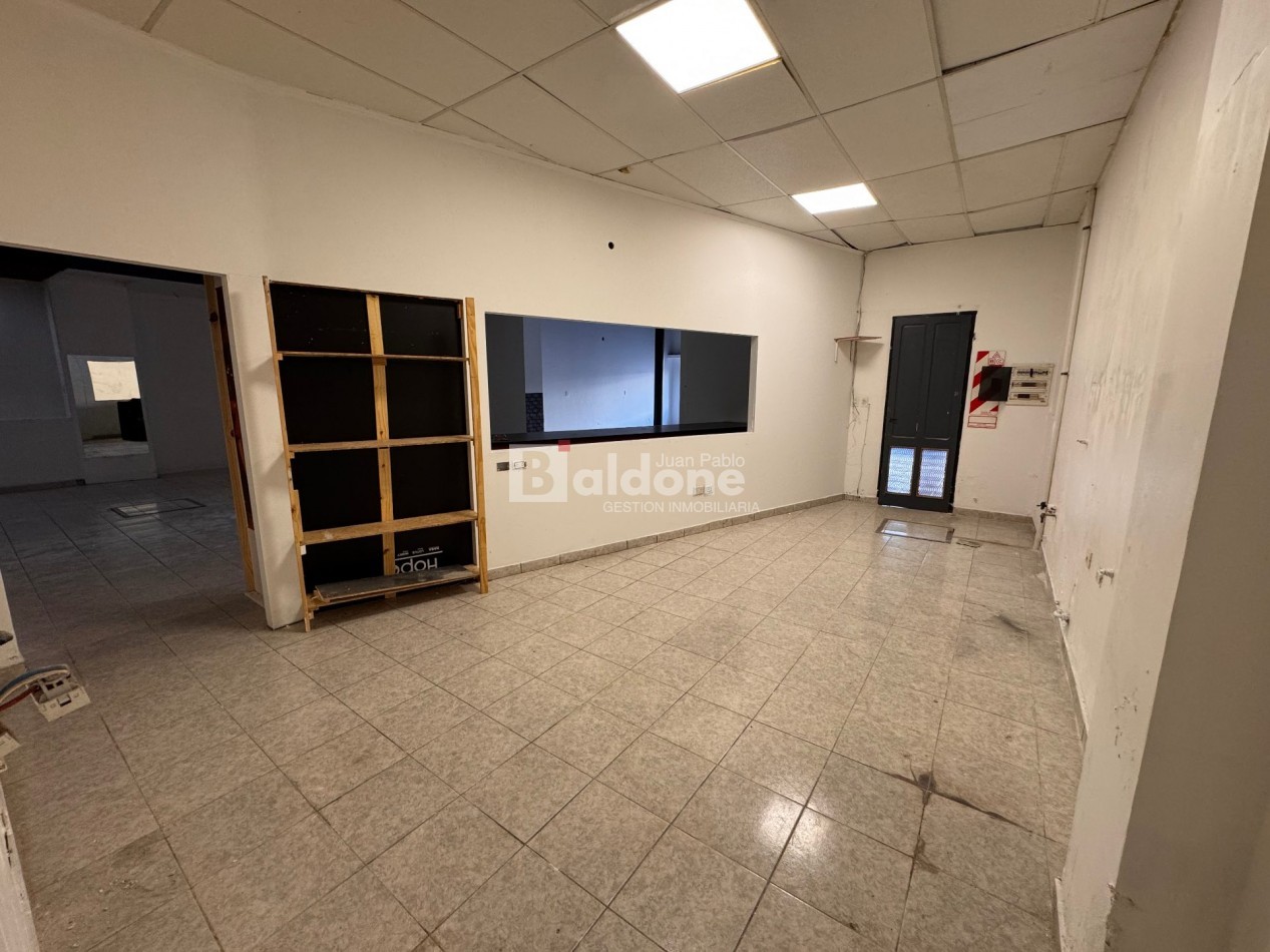 ALQUILER - LOCAL COMERCIAL CENTRICO - CALLE 20 E/ 13 Y 15 - GRAL. PICO - LA PAMPA