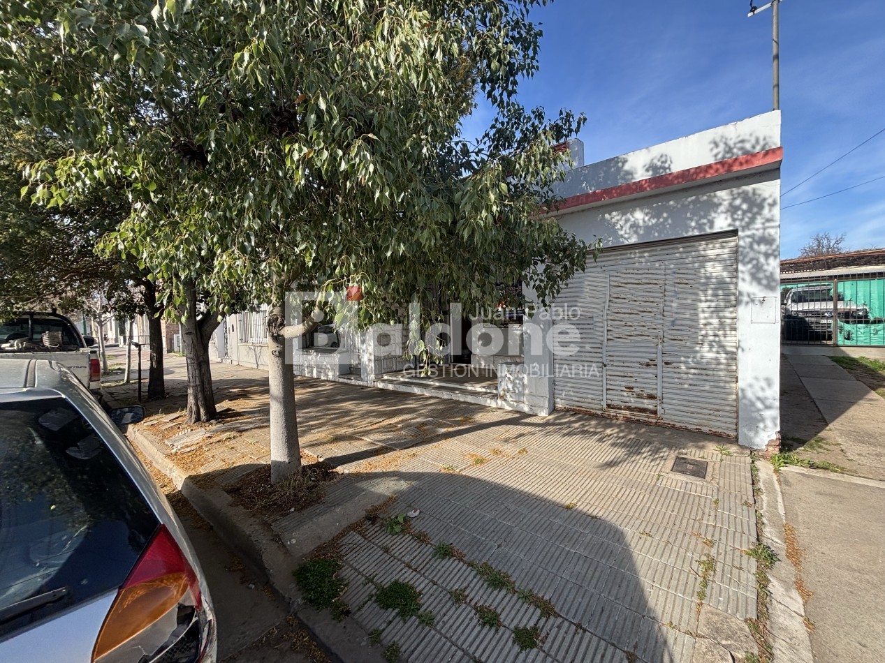 EN VENTA CASA + LOCAL COMERCIAL - CALLE 26 E/ 1 Y 3 - GRAL. PICO - LA PAMPA