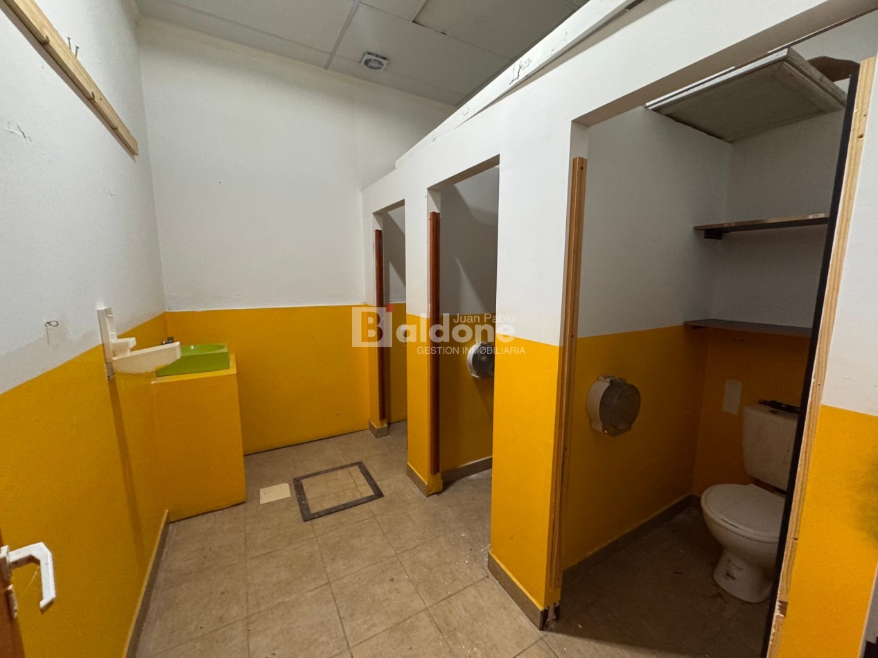 ALQUILER - LOCAL COMERCIAL CENTRICO - CALLE 20 E/ 13 Y 15 - GRAL. PICO - LA PAMPA