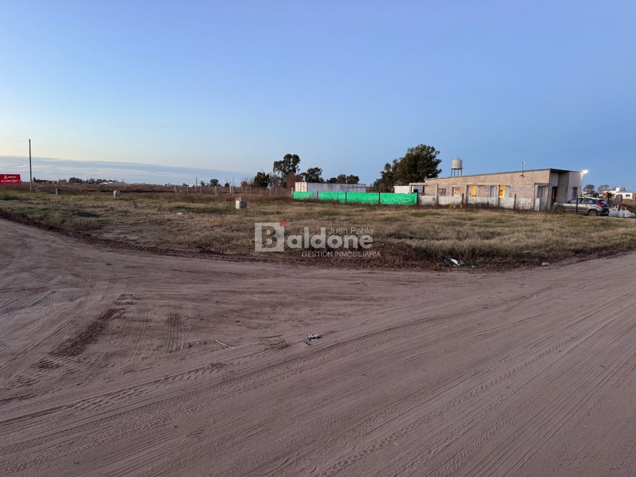 EN VENTA TERRENO EN ESQUINA - 403 ESQ. 468 - GRAL. PICO - LA PAMPA