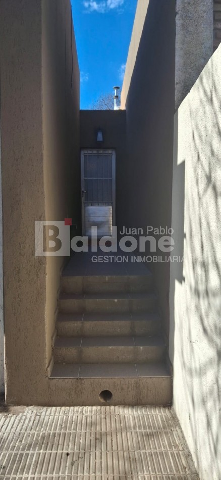 CASA EN VENTA - CALLE 25 E/ AVDA Y 16 - GRAL. PICO - LA PAMPA