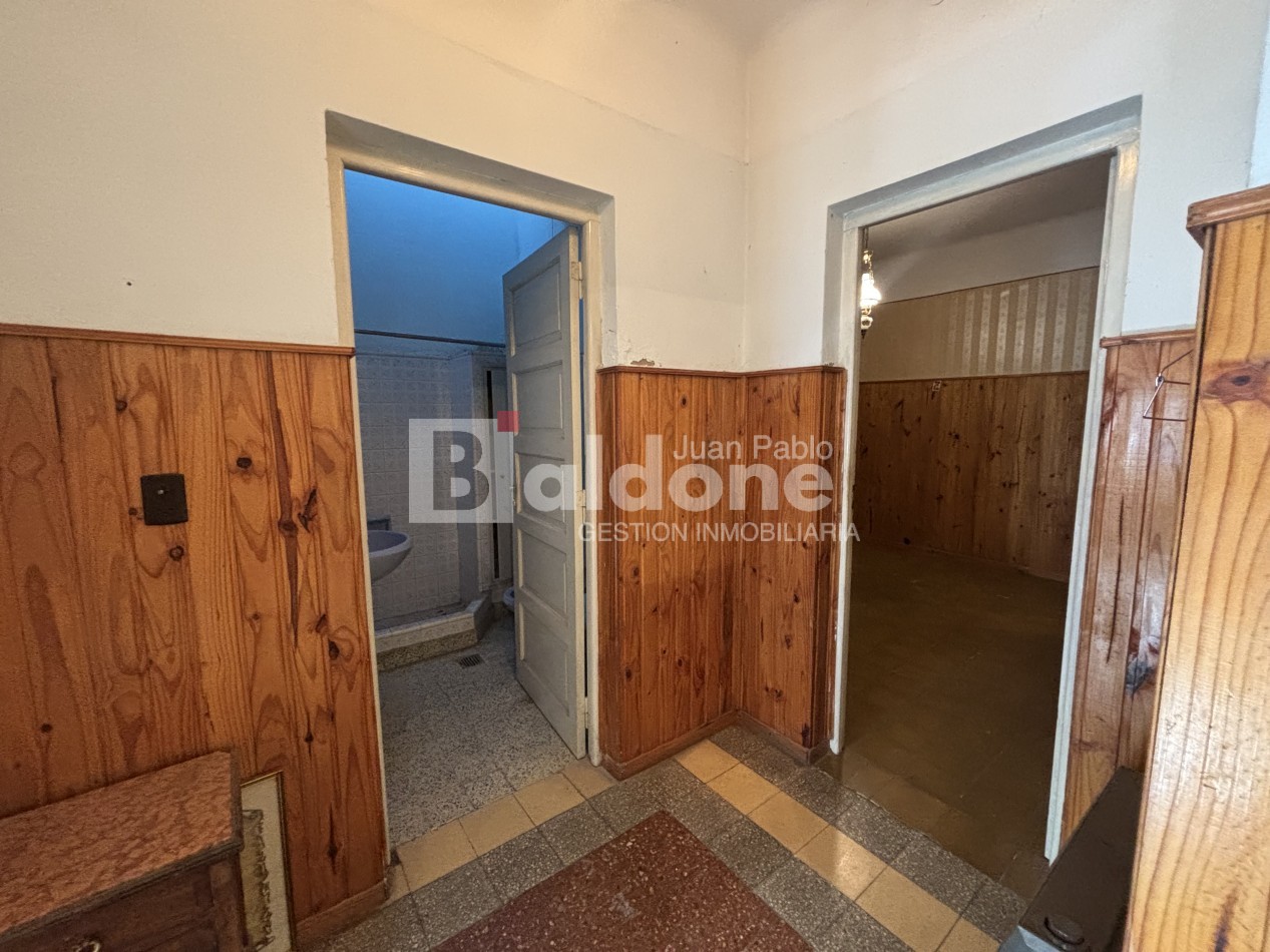 EN VENTA CASA + LOCAL COMERCIAL - CALLE 26 E/ 1 Y 3 - GRAL. PICO - LA PAMPA