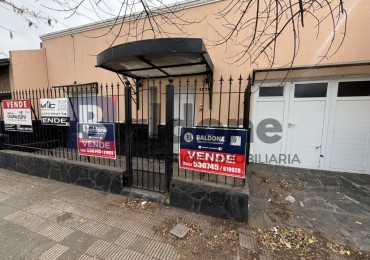 EN VENTA - CASA MUY AMPLIA Y LUMINOSA - CALLE 13 - GENERAL PICO - LA PAMPA