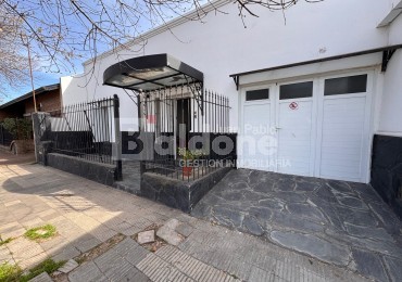 EN VENTA - CASA MUY AMPLIA Y LUMINOSA - CALLE 13 - GENERAL PICO - LA PAMPA