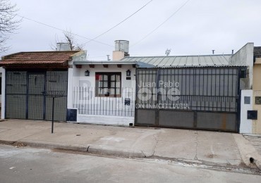 EN VENTA - MUY AMPLIA CASA BARRIO RUCCI - GRAL. PICO - LA PAMPA