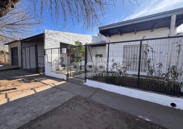 EN VENTA - AMPLIA CASA BARRIO RUCCI - GRAL. PICO - LA PAMPA