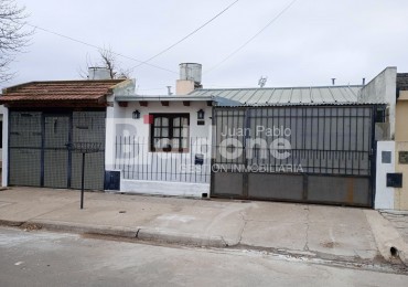 EN VENTA - MUY AMPLIA CASA BARRIO RUCCI - GRAL. PICO - LA PAMPA