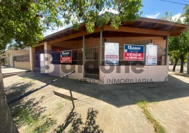 EN VENTA - CASA EN ESQUINA - CALLE 27 Y 8 - GENERAL PICO